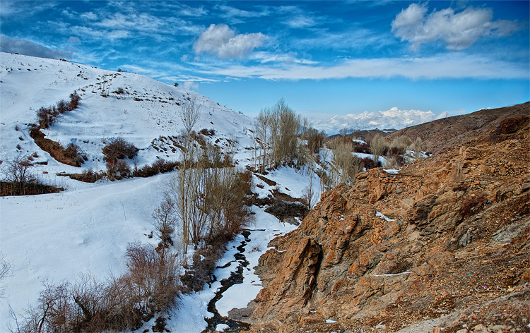 نام: Untitled1.jpg نمایش: 427 اندازه: 277.5 کیلو بایت