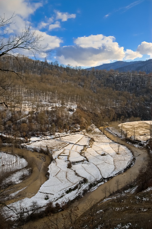 نام: DSC_4531_2_3_tonemapped-3.jpg نمایش: 746 اندازه: 229.0 کیلو بایت