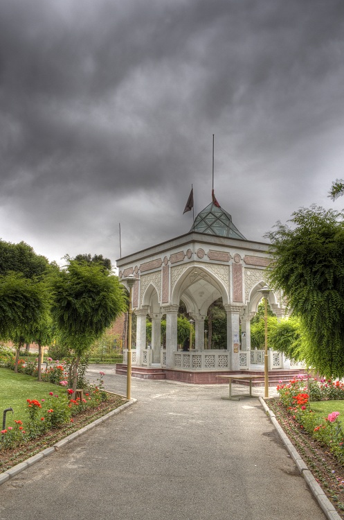 نام: 2 - maghbaratoshohada dar hozn -2.jpg نمایش: 925 اندازه: 167.1 کیلو بایت