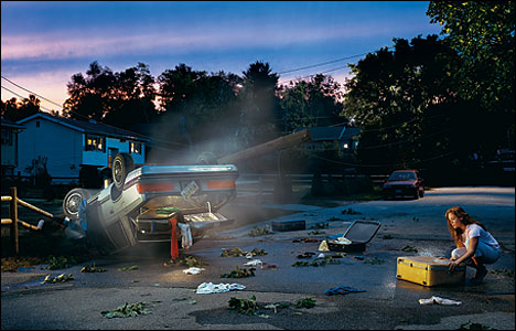 نام: gregory crewdson 6.jpeg نمایش: 12805 اندازه: 47.5 کیلو بایت