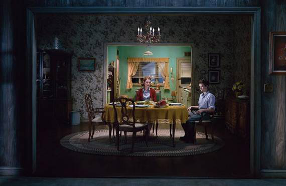 نام: gregory-crewdson-artwork03.jpg نمایش: 8668 اندازه: 51.2 کیلو بایت