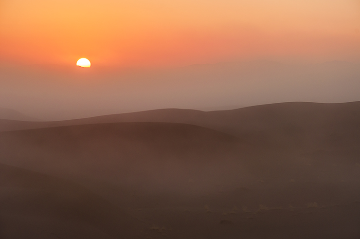 نام: desertfog.jpg نمایش: 564 اندازه: 139.2 کیلو بایت
