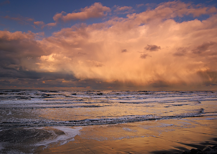 نام: SeaSide.jpg نمایش: 483 اندازه: 179.4 کیلو بایت