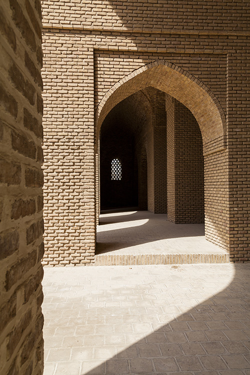 نام: Masjed Jame.jpg نمایش: 671 اندازه: 227.7 کیلو بایت