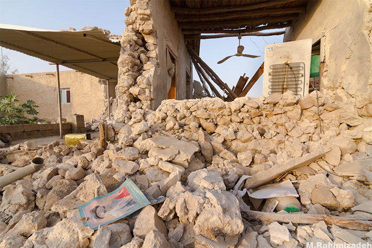 نام: zelzeleh4.jpg نمایش: 755 اندازه: 288.4 کیلو بایت
