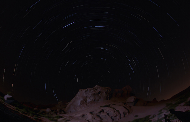 نام: StarStaX_IMG_6011-IMG_6038_lighten.jpg نمایش: 713 اندازه: 85.9 کیلو بایت