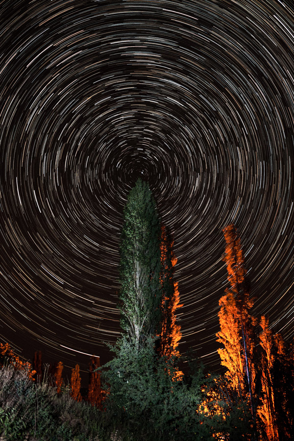 نام: Startrail2_2r3.jpg نمایش: 885 اندازه: 290.5 کیلو بایت