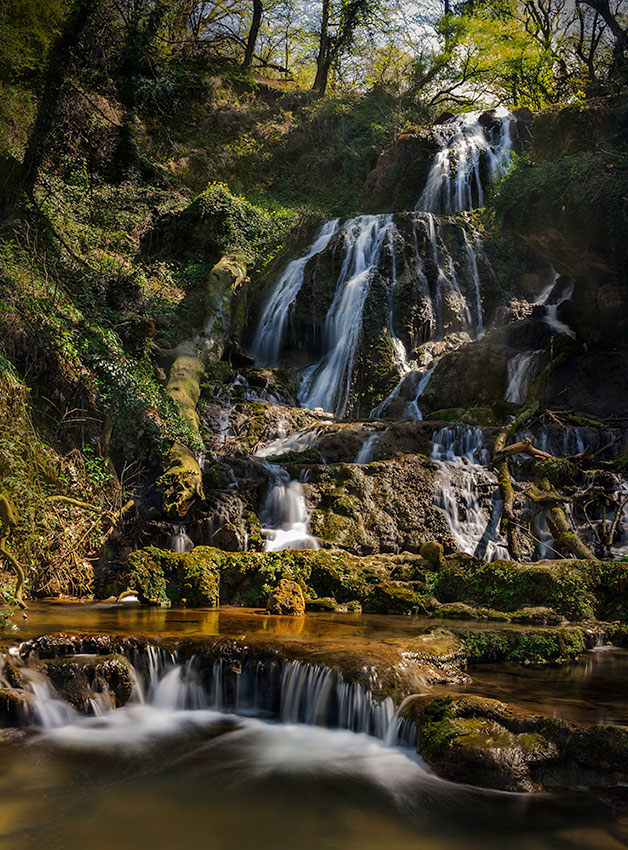 نام: Lashoo-Waterfall1w.jpg نمایش: 631 اندازه: 229.4 کیلو بایت