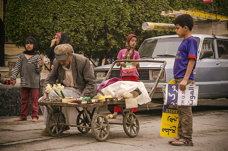 نام: moradi.jpg نمایش: 793 اندازه: 263.1 کیلو بایت