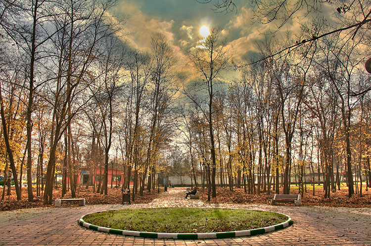 نام: Parke-Shahr-_-HDR3.jpg نمایش: 536 اندازه: 256.7 کیلو بایت