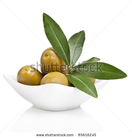 نام: stock-photo-pickled-green-olives-in-a-bowl-and-olive-tree-branch-on-a-white-background-85616245.jpg نمایش: 1197 اندازه: 26.8 کیلو بایت