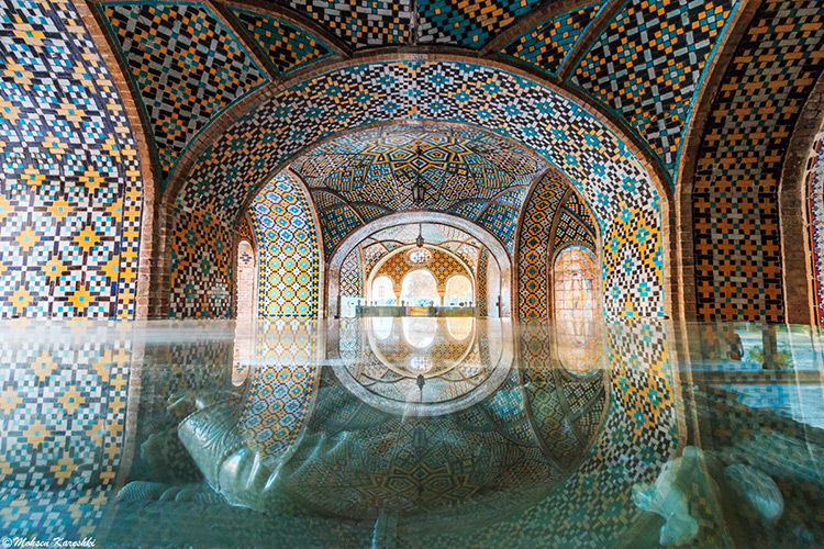 نام: Golestan-Palace.jpg نمایش: 320 اندازه: 300.5 کیلو بایت
